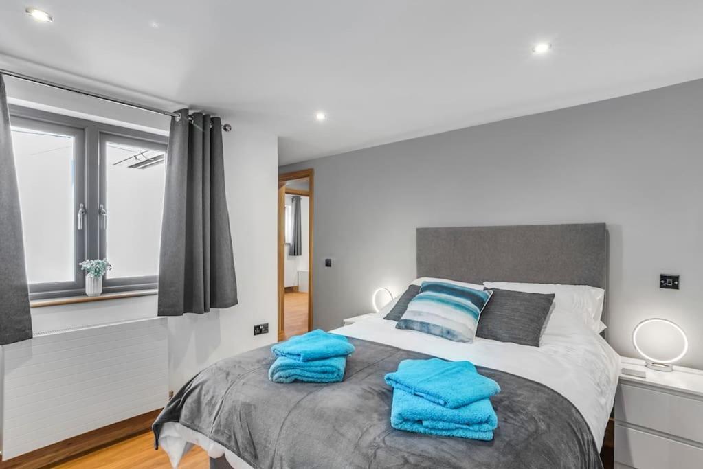 Isabel'S Wing! A Stunning 2 Bedroom Property 노리치 외부 사진
